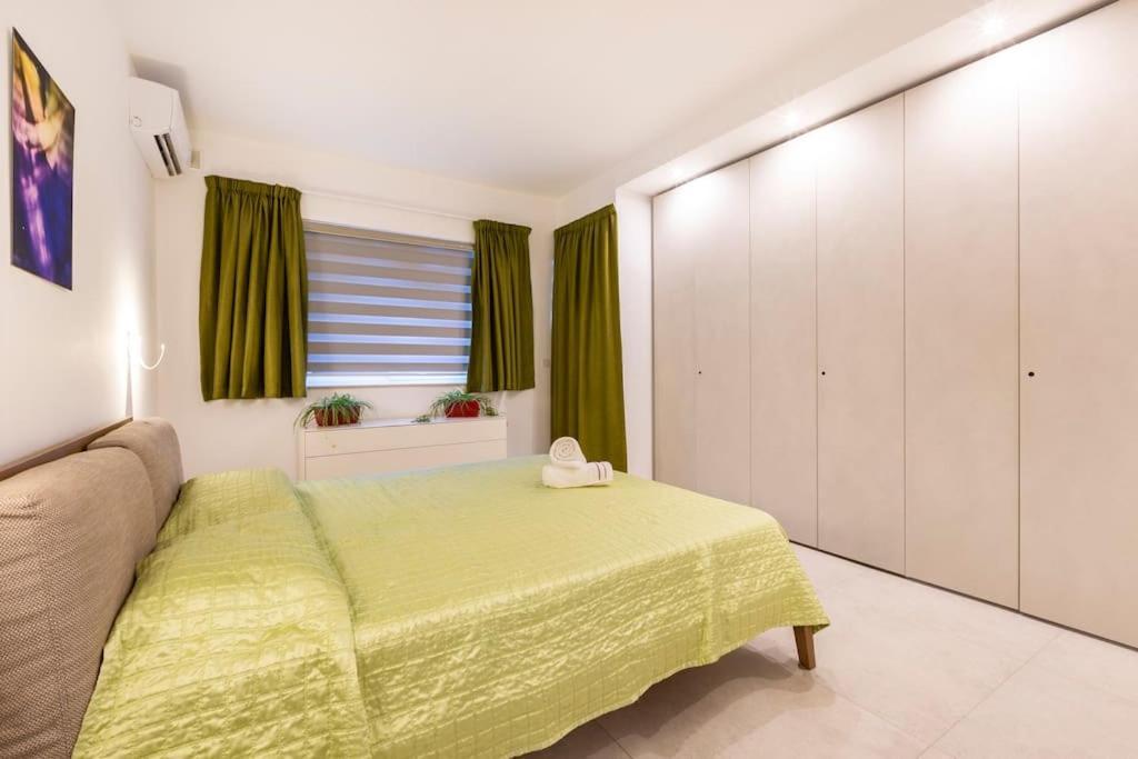 Ngh12 - Lovely And Spacious 2 Bedroom Apartment Naxxar Esterno foto