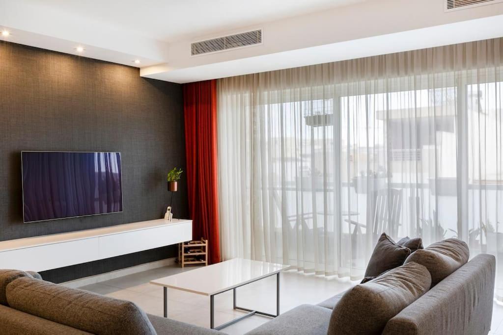 Ngh12 - Lovely And Spacious 2 Bedroom Apartment Naxxar Esterno foto