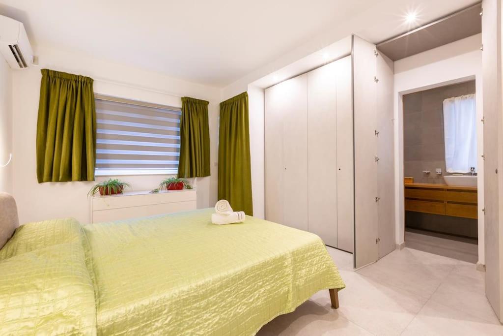 Ngh12 - Lovely And Spacious 2 Bedroom Apartment Naxxar Esterno foto